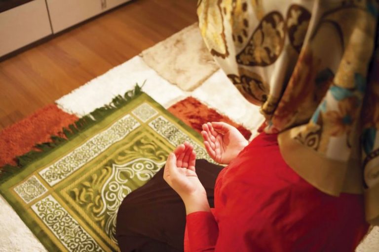 Wahai Isteri! Kalau Nak Rezeki Terus ‘Mengejar’ Suamimu, Pastikan Buat 10 Perkara Ini