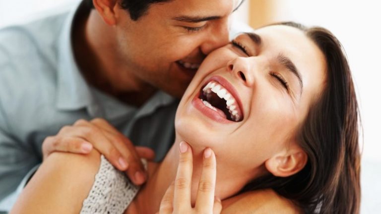 8 Cara Ini Berkesan Buat Si Dia Jatuh Cinta Dalam Sekelip Mata, Anda Wajib Cuba!