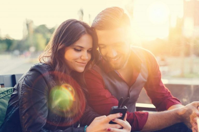 Pening Nak Fikirkan Kos? Apa Kata Cuba 8 Idea Dating Dengan Buah Hati Yang Menjimatkan Ini!