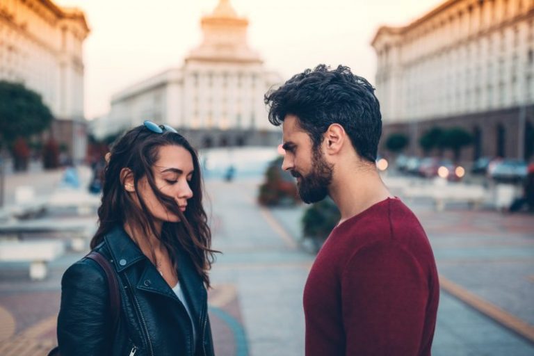Elak Buat 7 Perkara Ini Kalau Tak Nak Hubungan Cinta Berentakan & Putus Di Tengah Jalan!