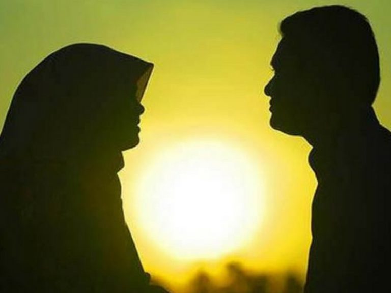 Ini 10 Tanda Confirm Suami Sayang Anda Melebihi Dirinya Sendiri, Tiada Yang Lain!