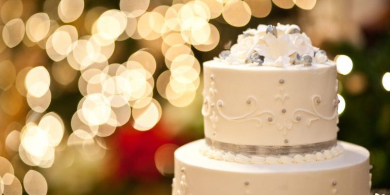 Sebelum Nak Tempah Kek Perkahwinan, Penting Bakal Pengantin Ambil Tahu 8 Tip Ini!