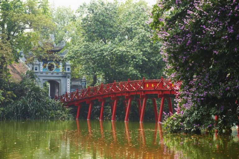 Bulan Madu Ke Hanoi? Apa Salahnya!