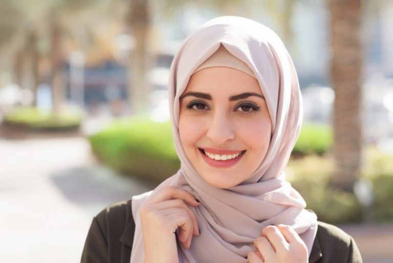 Buat Pengantin Bertudung, Ini Rahsia Elak Rambut Berbuah