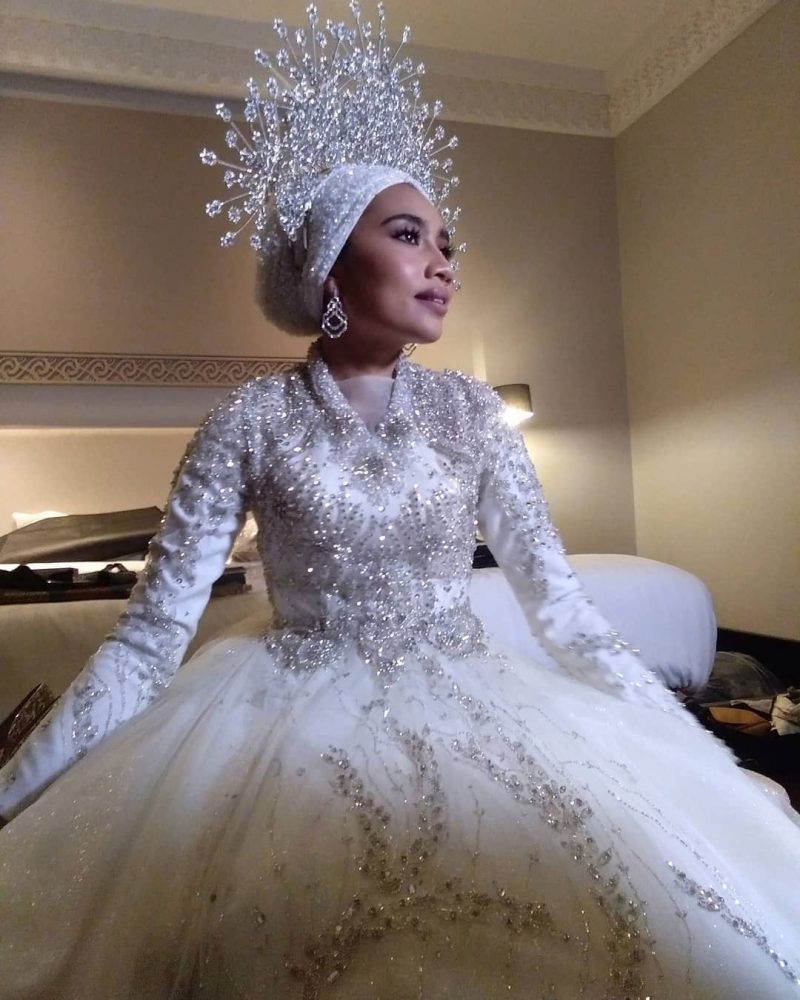 11 Busana Perkahwinan Selebriti Malaysia Yang Menjadi Impian Semua