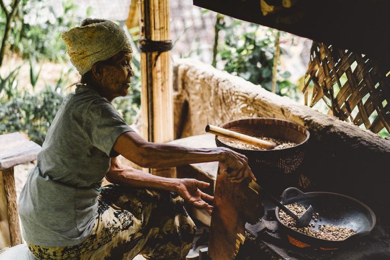 17 Petua Orang Dulu-Dulu Yang Pelik Tapi Benar, Anda Patut Cuba