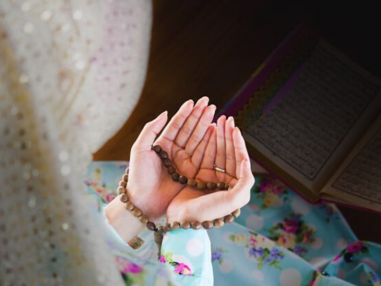 ‘Me Time’ Terbaik Untuk Isteri Adalah ‘Quality Time’ Dia Dengan Tuhan