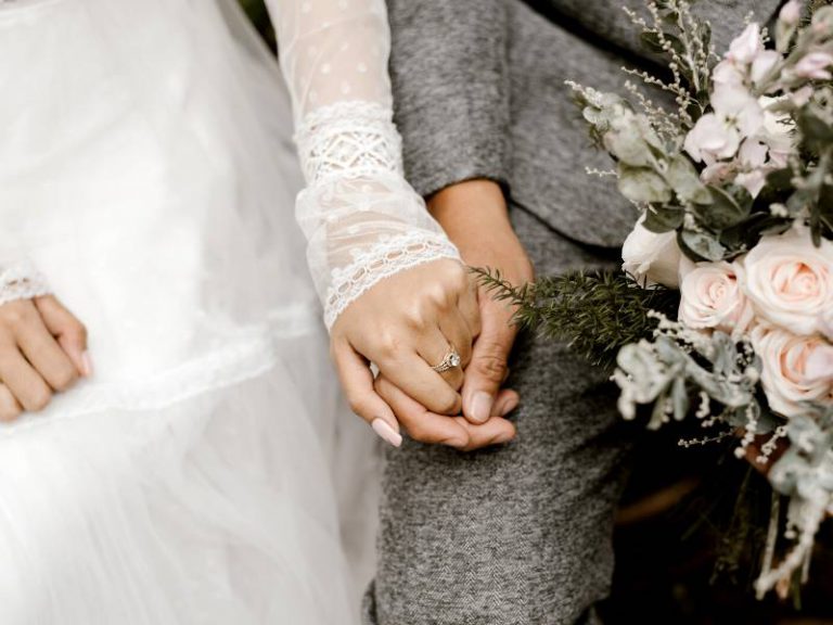 Sebelum Nikah, Sila Ambil Tahu Status Kewangan Bakal Suami Anda. Penting!