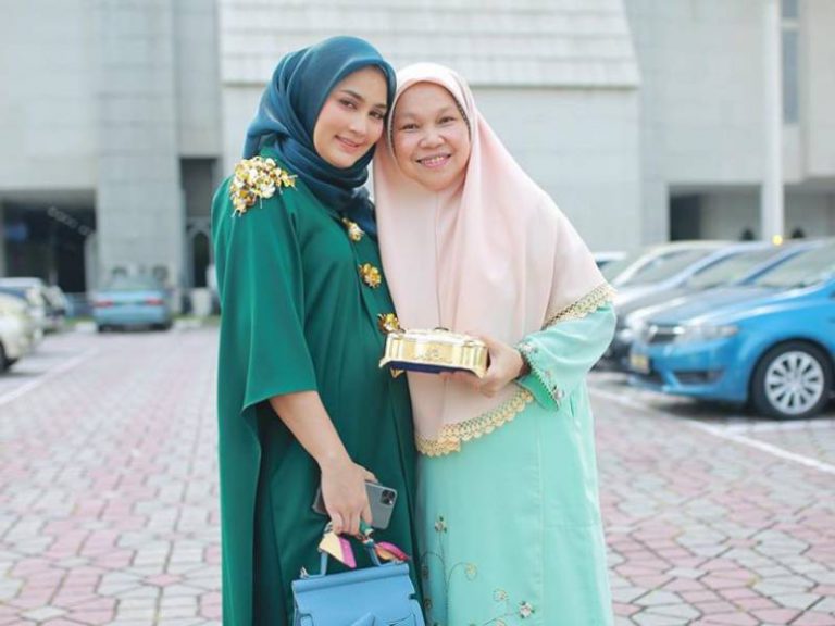 Pertama Kali Raya Di Rumah Mentua? Ini Adab-Adab Yang Anda Perlu Jaga