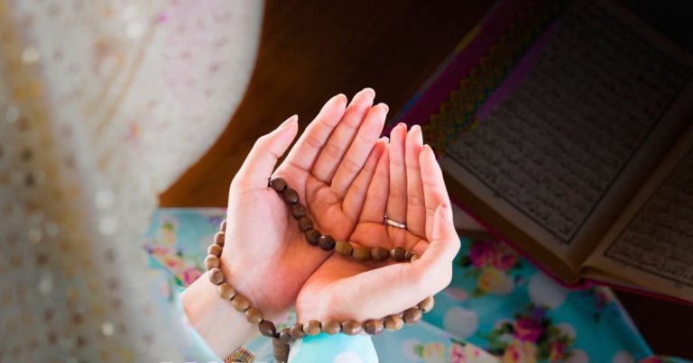 Allah Dengar Doa Kita Bila Doa Itu Jelas Dan Tepat, Ini Cara Berdoa Yang Mudah Dimakbulkan