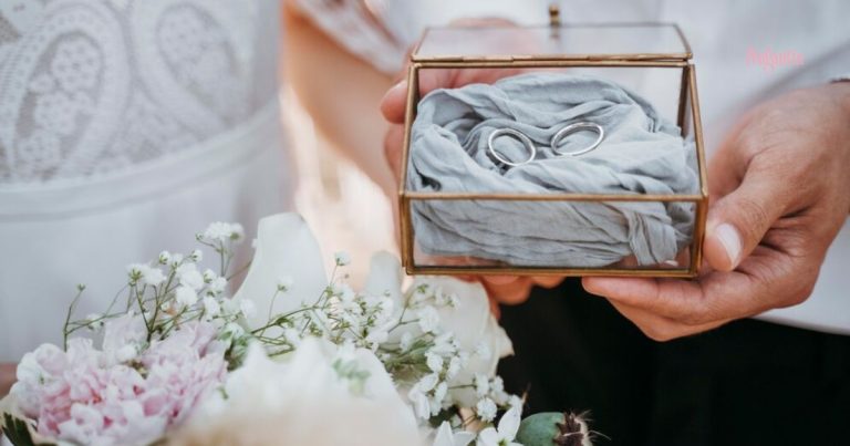 Tip Pilih Barang Hantaran, Beri Barang Yang Berguna Pada Pasangan