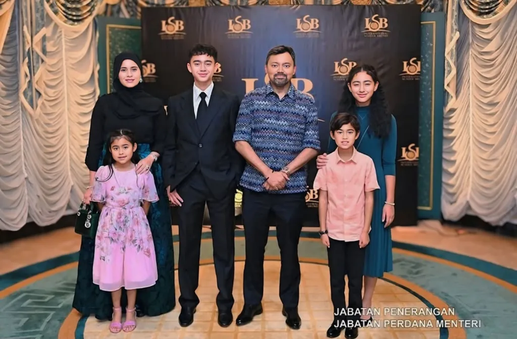 22 Tahun Melayari Bahtera Rumah Tangga, Pengiran Anak Sarah dan Al-Muhtadee Billah Kekal Harmoni 3 22 Tahun Melayari Bahtera Rumah Tangga, Pengiran Anak Sarah dan Al-Muhtadee Billah Kekal Harmoni
